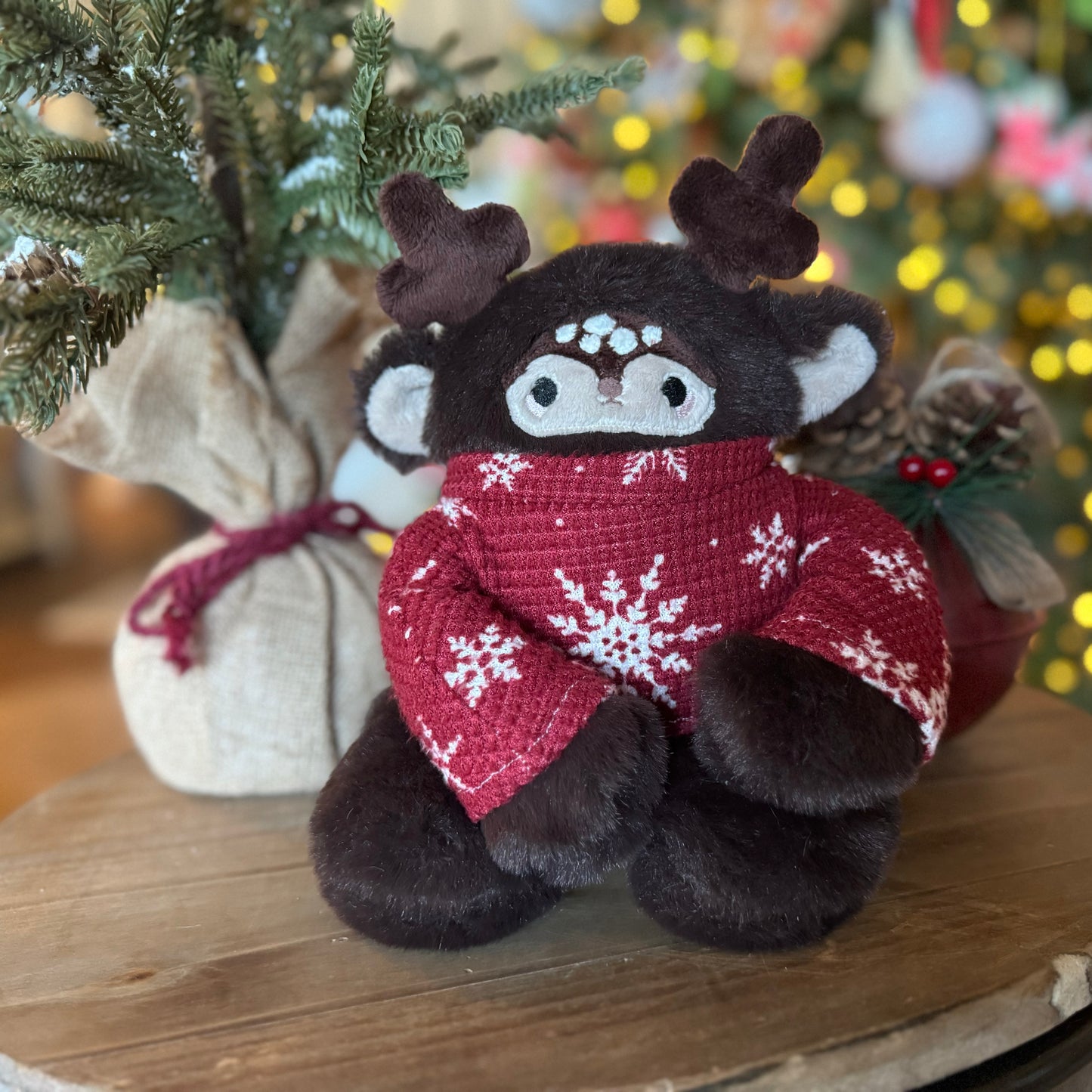 Red Snowflake Sweater ( FOR 10 INCH PLUSH ONLY)